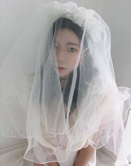 女猎鹰人