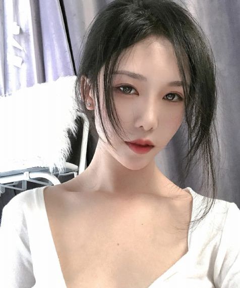 圆月弯刀