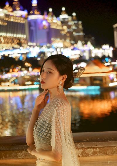 安丽小姐