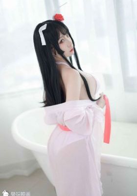 女伯爵