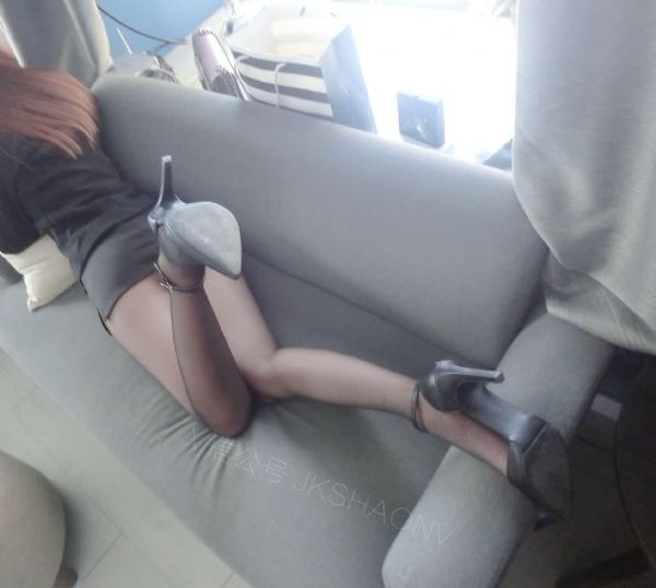 行尸崛起之丧尸新娘