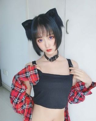 泳队惊魂